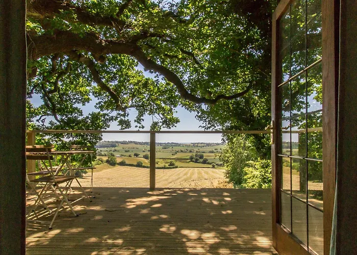 Extraordinary Huts Ltd
