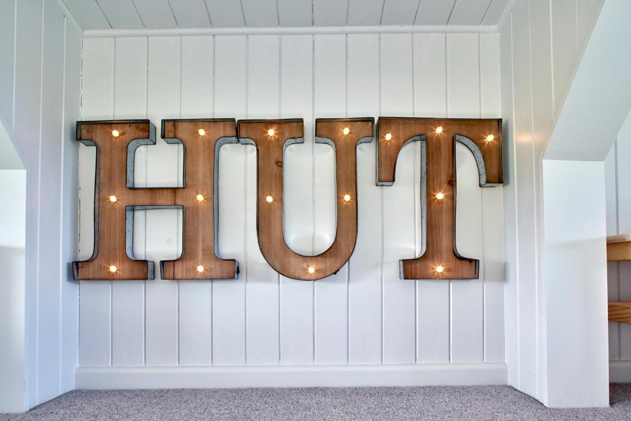 Extraordinary Huts Ltd Rye